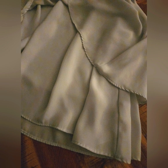 ** 2/$15 ** Stella Luce Silky Layered Sleeveless Blouse - Picture 9 of 9